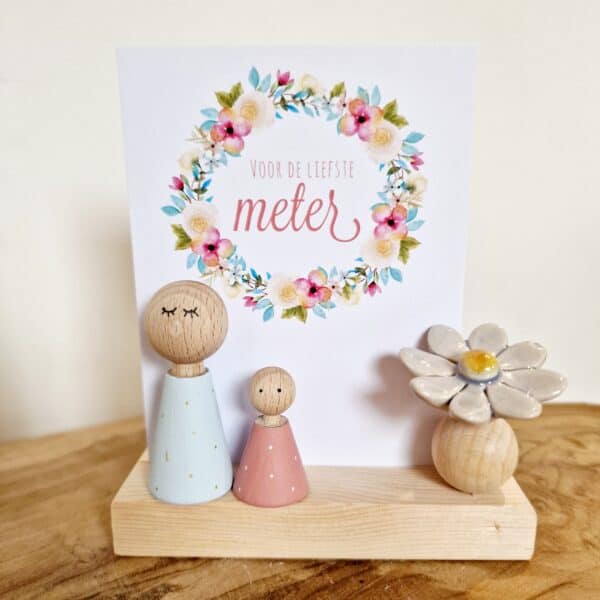 VOOR DE LIEFSTE METER - bloem in keramiek - bloemenkrans