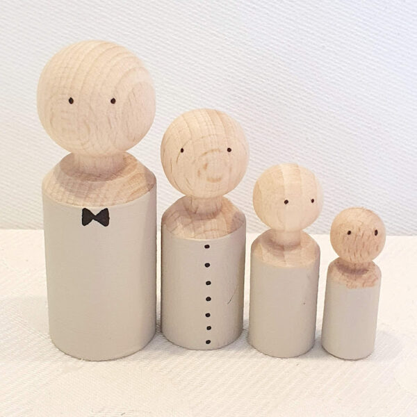 Houten poppetje man/jongen ZAND