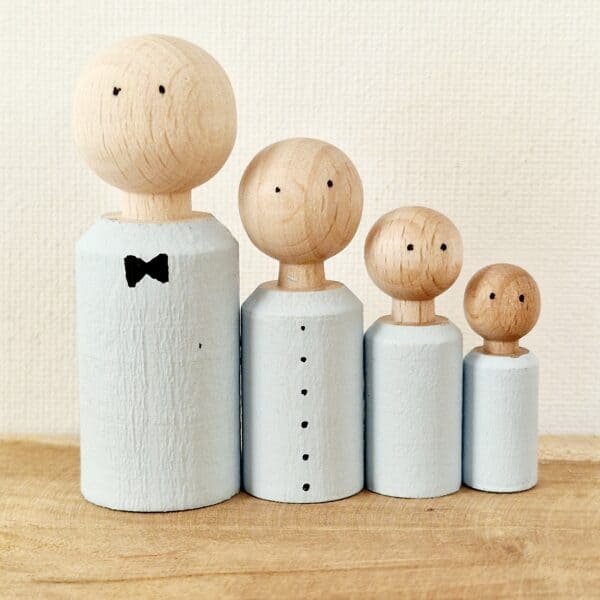 Houten poppetje man/jongen LICHT BLAUW