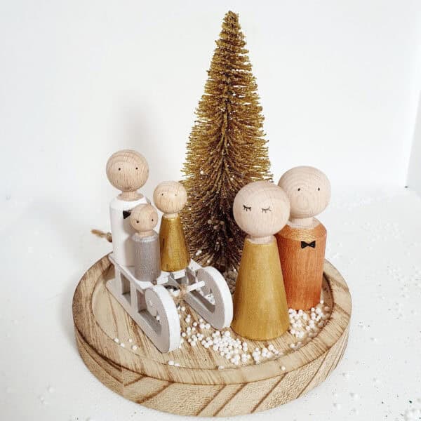 Glazen globe (10x15) met slee en gouden kerstboom - Afbeelding 3